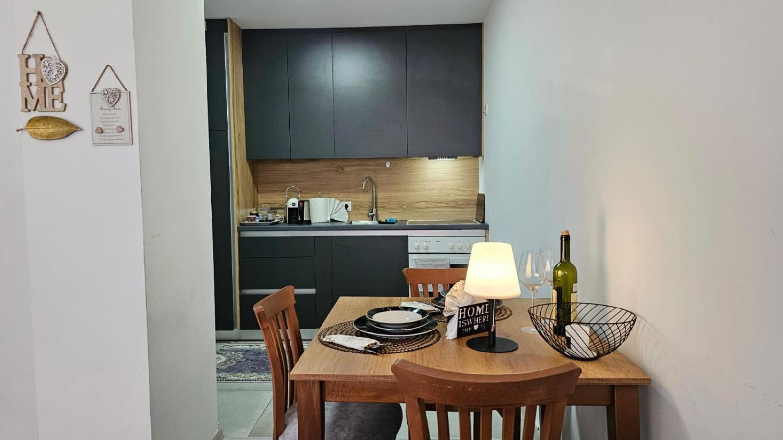 Superb 1 Bedroom In The Best Zone Of The City. Ferizaj Exterior foto